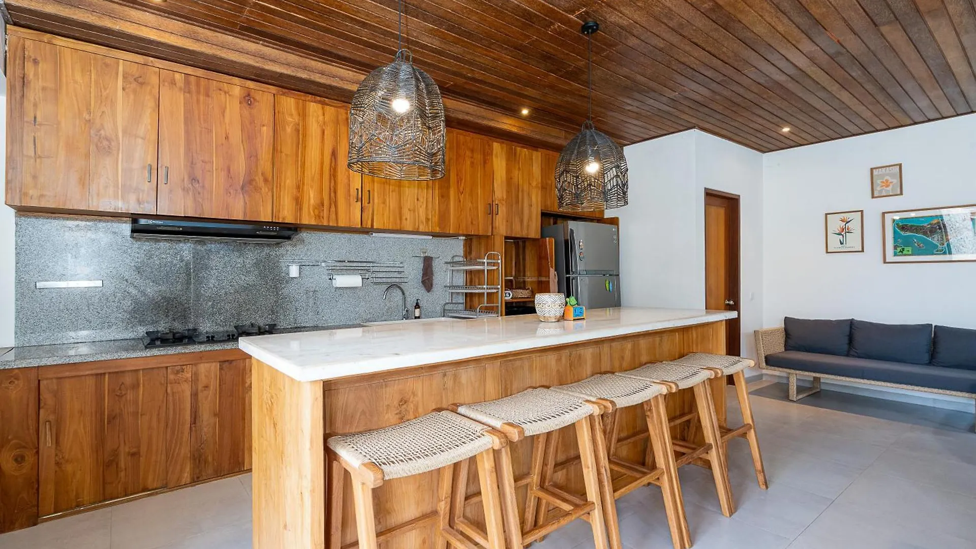Beta Stay And Surf Canggu  Homestay Canggu (Bali)