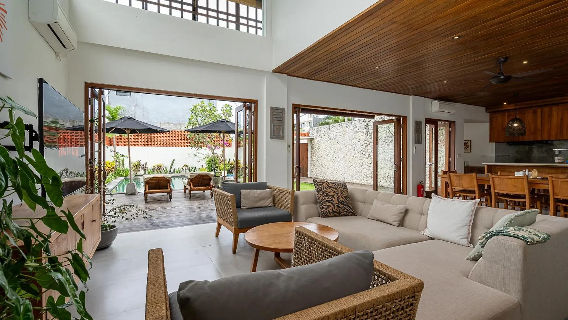 Beta Stay And Surf Canggu  Canggu (Bali)
